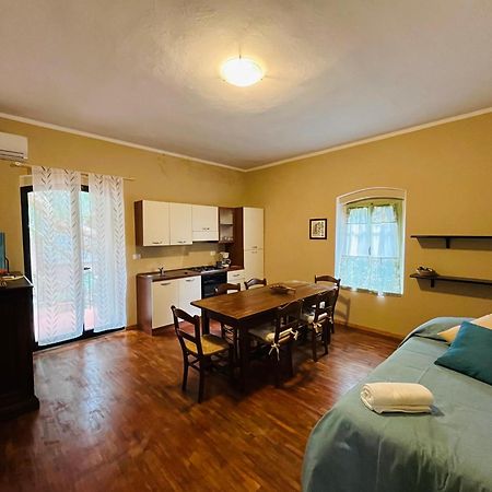 Borgo Degli Aranci Aparthotel ซานจูเลียโน แตร์เม ภายนอก รูปภาพ