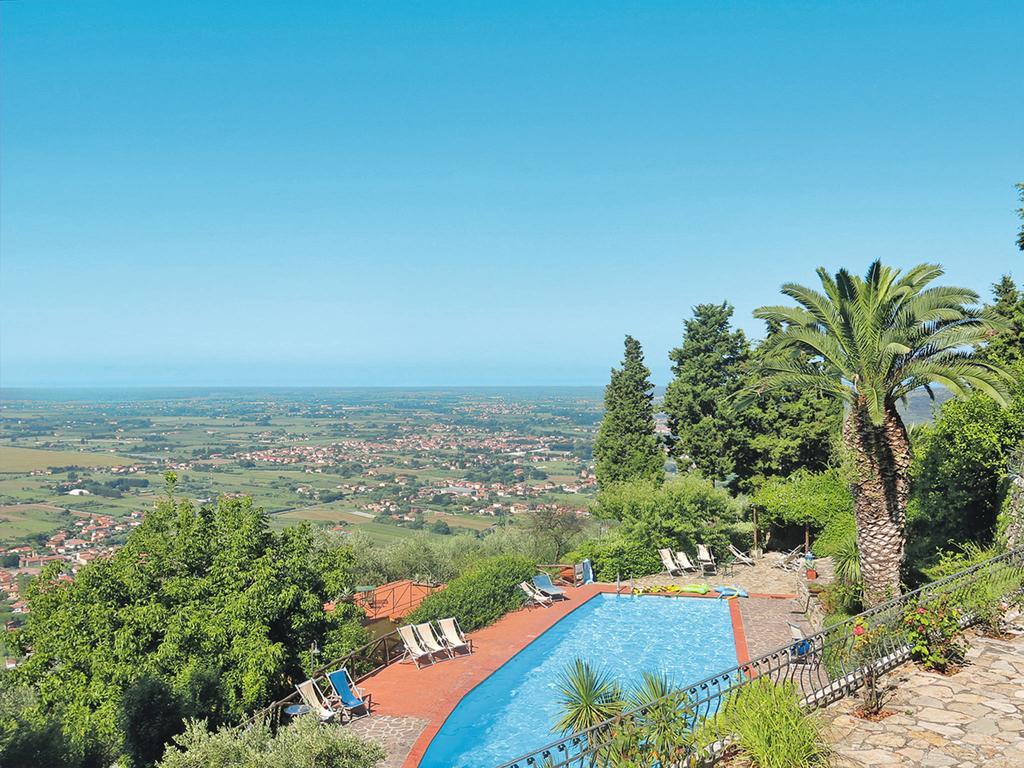 Borgo Degli Aranci Aparthotel ซานจูเลียโน แตร์เม ภายนอก รูปภาพ