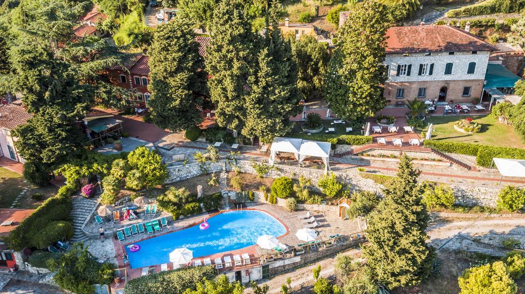 Borgo Degli Aranci Aparthotel ซานจูเลียโน แตร์เม ภายนอก รูปภาพ