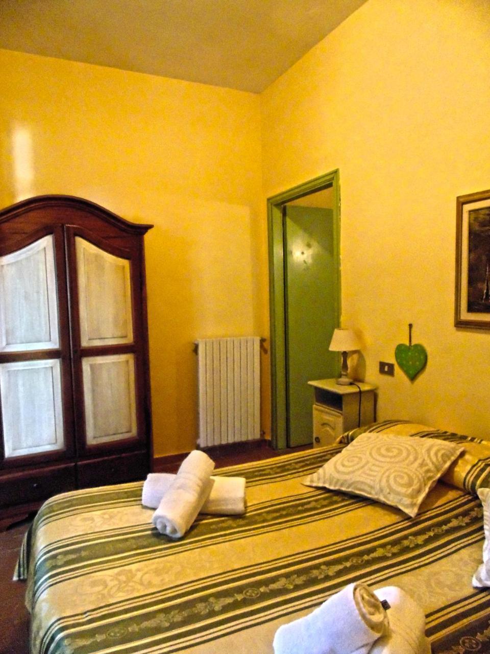 Borgo Degli Aranci Aparthotel ซานจูเลียโน แตร์เม ภายนอก รูปภาพ